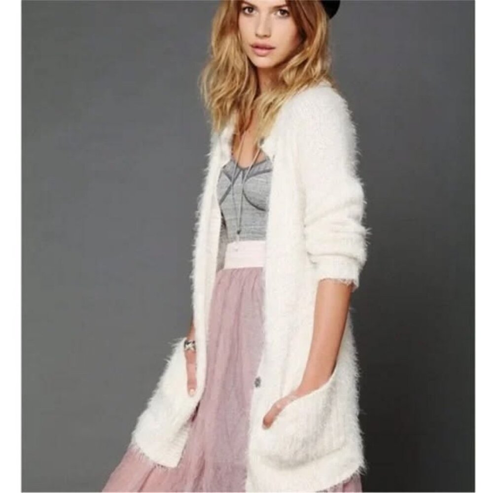 Free People Women's Keep It Fuzzy Cardigan Sweater in Ivory White Size XS